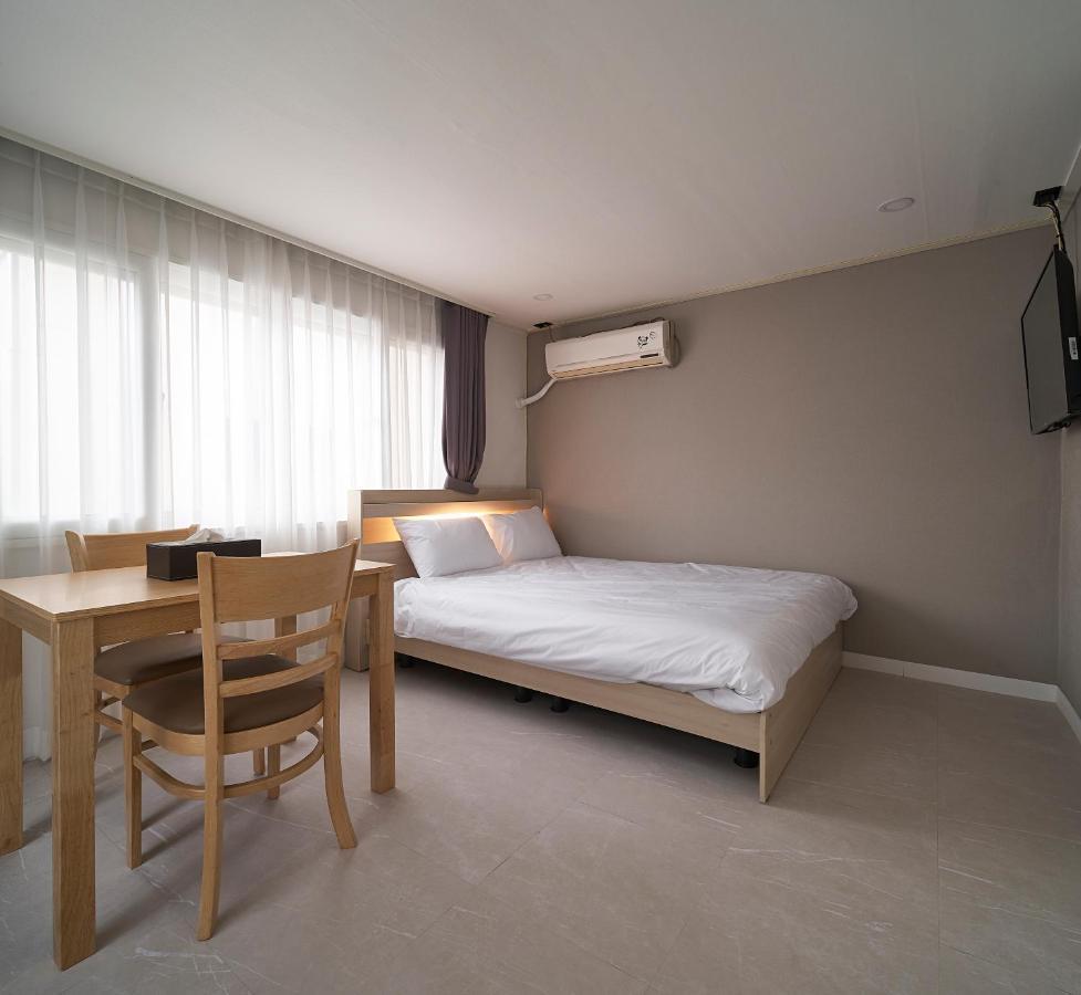 서울특별시 Jinsim House In Hongdea 아파트 외부 사진